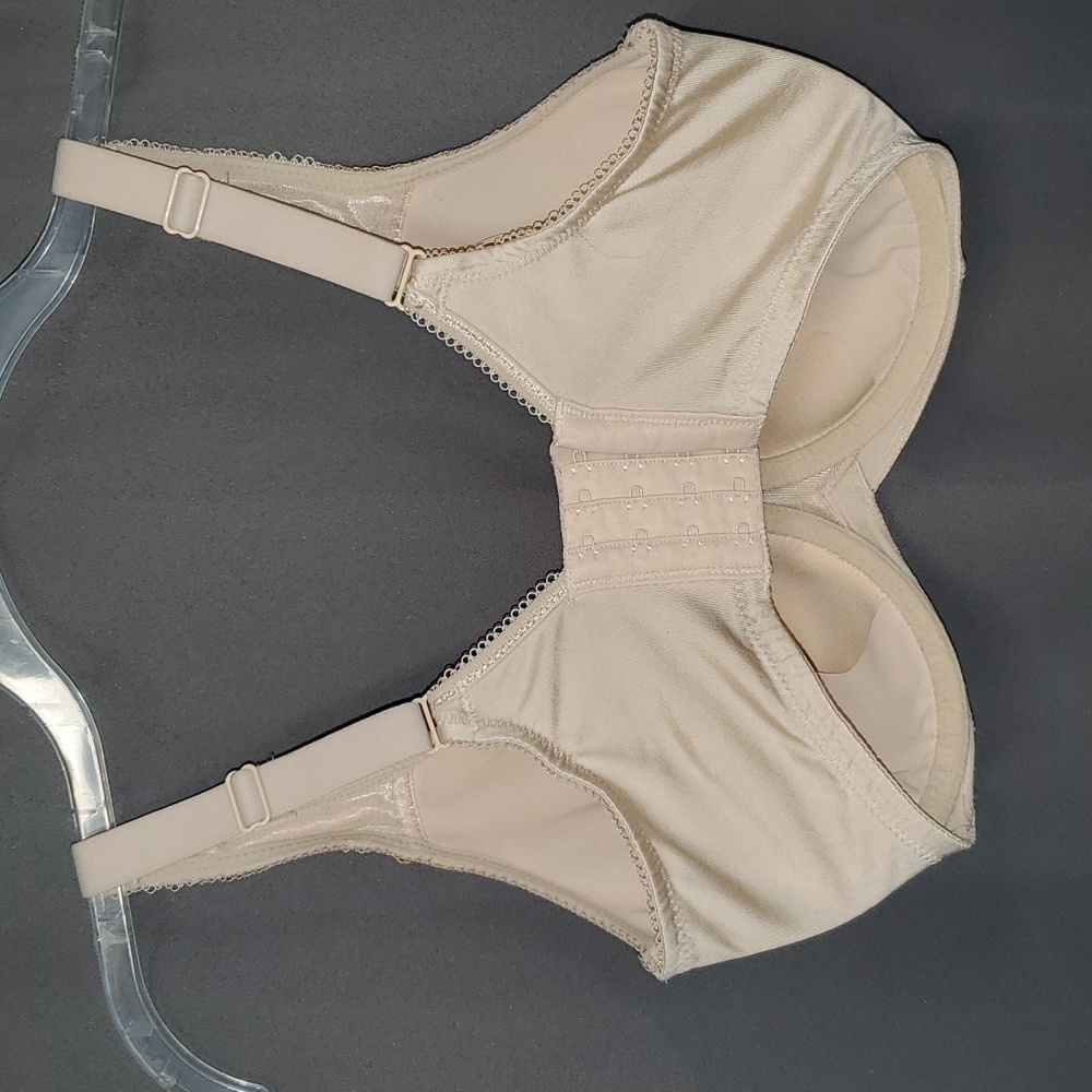 WACOAL 32G TAN UNDERWIRE BRA WITH ADJUSTABLE STRAPS AND 4 HOOKS - Picture 3 of 6